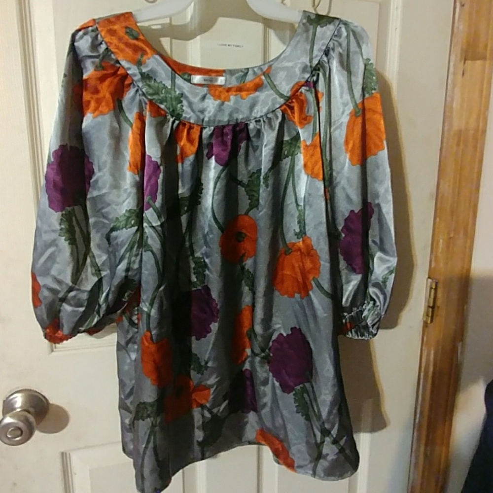 Pretty Silky Blouse sz L